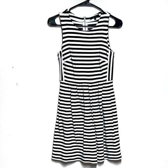 NWOT Madewell White Black Stripe Sleeveless Fitted Flare Dress ladies XS - Picture 1 of 7